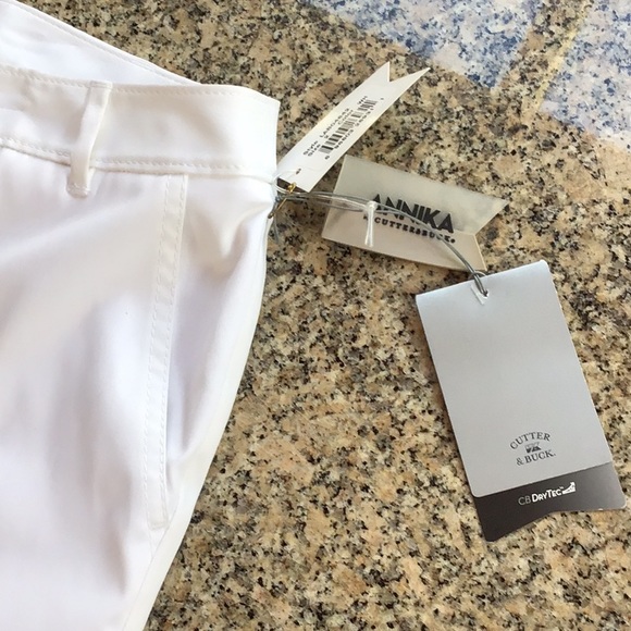 Cutter & Buck Golf Shorts - Picture 4 of 5